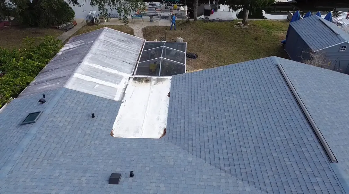 Completed blue architectural shingle roof by Destination Roofing Inc. in Crystal River, Florida